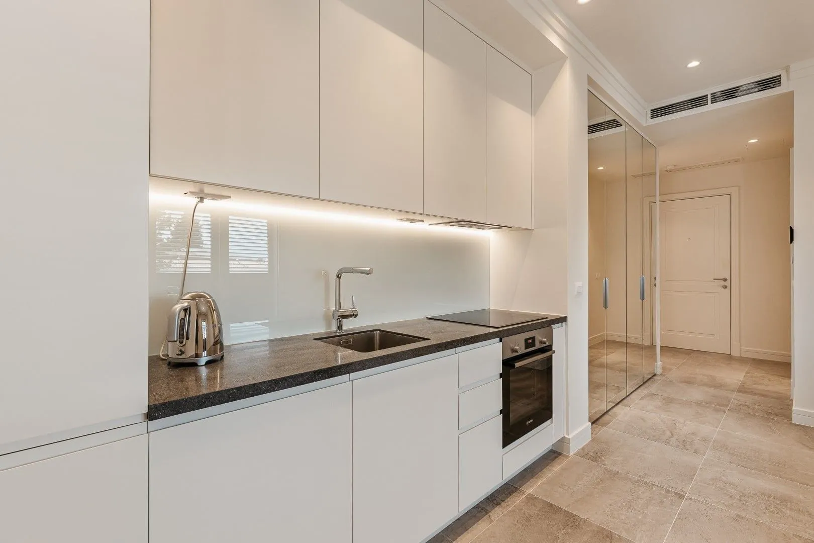 Prodaja, garsonjera, 37m², Kotor, Crna Gora