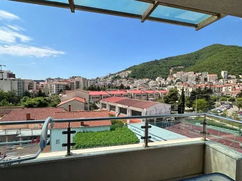 Izdavanje, dvosoban stan, 82m², Centar, Budva - image 9
