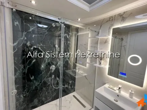 Rent, three bedroom apartment, 80m², Neimar, Vračar Sve Podlokacije - image 18