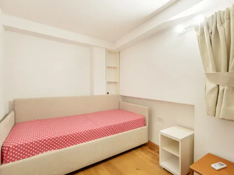 Sale, two bedroom apartment, 93m², Perast, Kotor - image 9