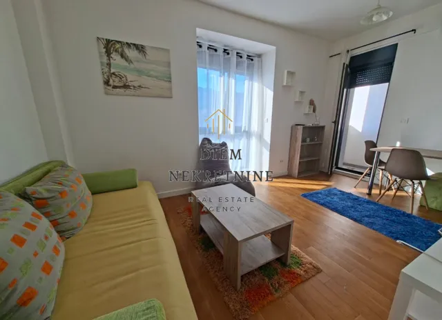 Rent, studio apartment, 22m², Centar, Bar