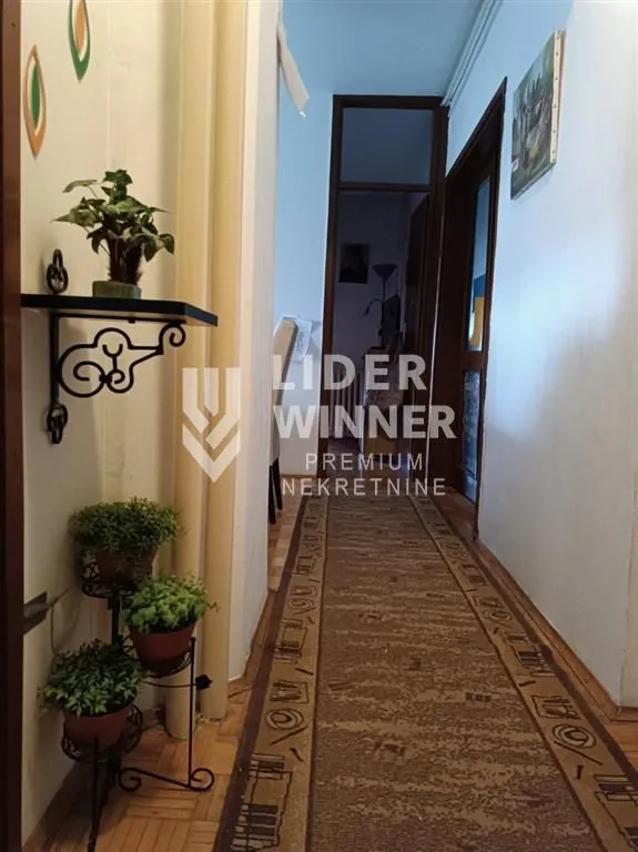 Prodaja, trosoban stan, 73m², Vidikovački venac, Rakovica
