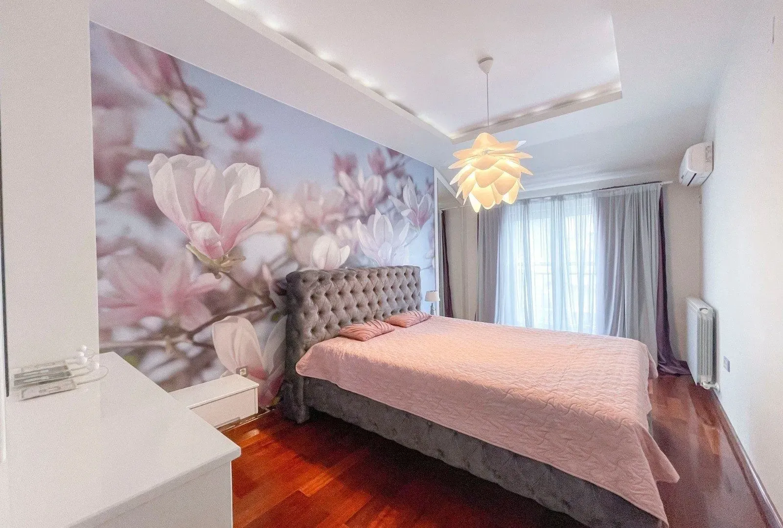Prodaja, četvorosoban stan, 188m², Budva, Crna Gora