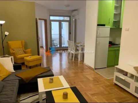 Rent, two bedroom apartment, 50m², Vračar Sve Podlokacije, Beograd - image 1