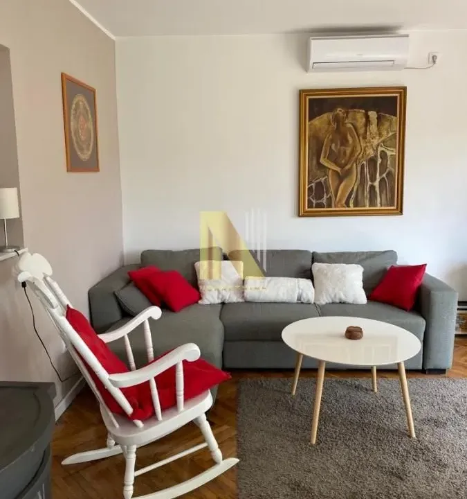 Prodaja, kuća, 150m², Rakovac, Novi Sad Sve Podlokacije