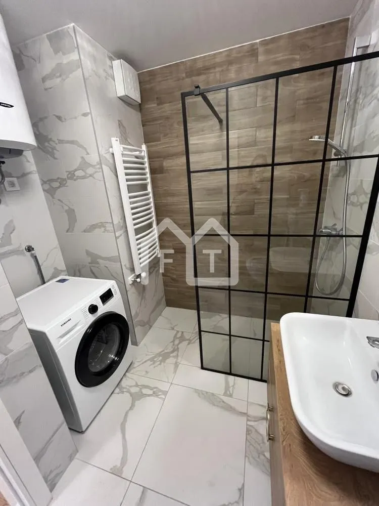 Prodaja, trosoban stan, 70m², Voždovac Sve Podlokacije, Beograd