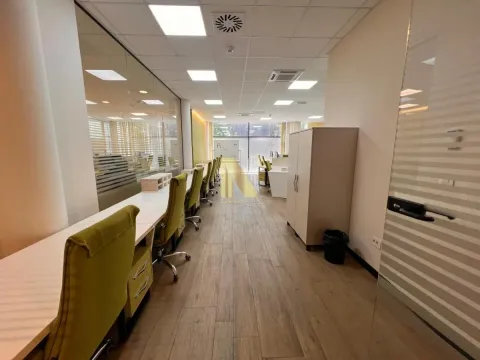 Izdavanje, poslovni prostor, 1475m², Liman 3, Novi Sad Sve Podlokacije - image 17