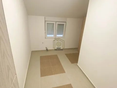 Rent, three bedroom apartment, 100m², Malo Brdo, Podgorica - image 3