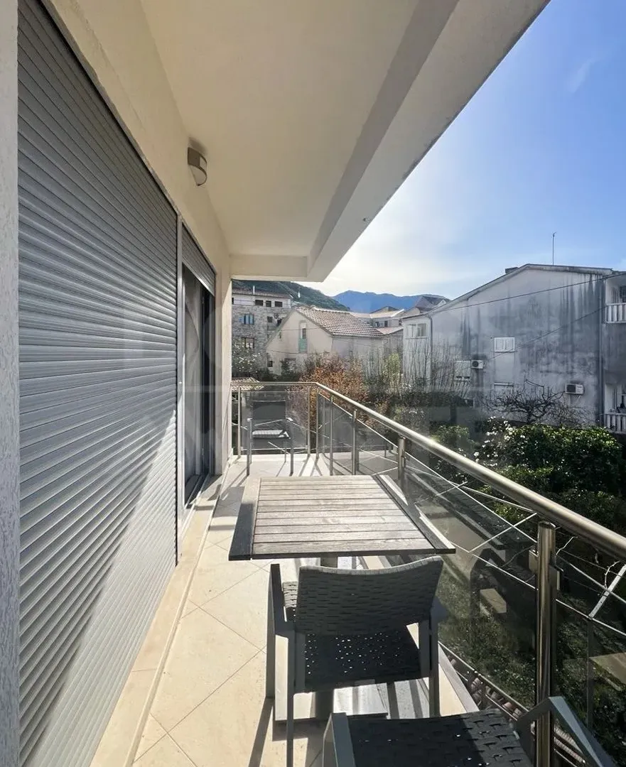 Rent, two bedroom apartment, 65m², Tivat, Crna Gora