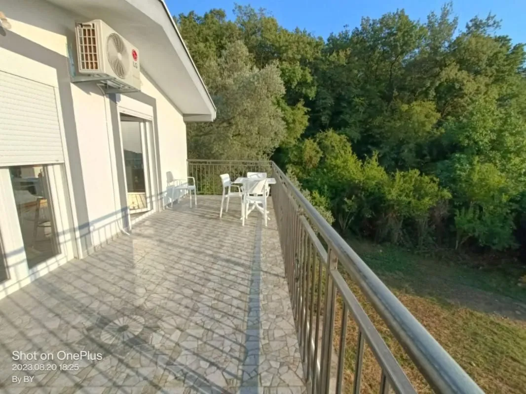 Rent, house, 182m², Dobra Voda, Budva