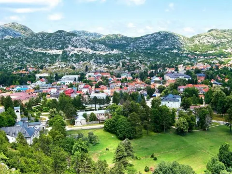 Prodaja, poslovni prostor, 272m2, Centar, Cetinje Prodaja, poslovni prostor, 272m2, Centar, Cetinje