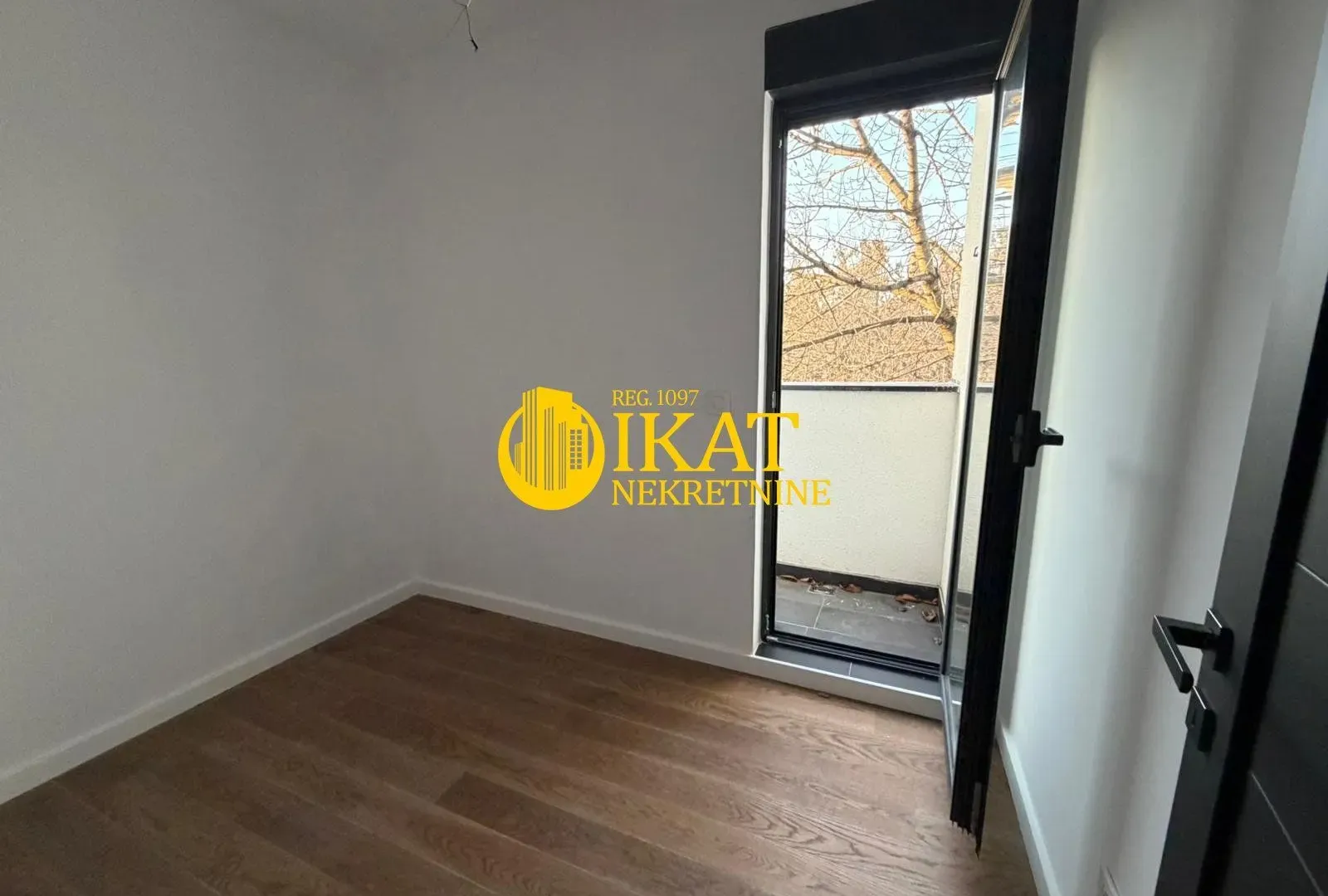 Prodaja, trosoban stan, 109m², Cvetkova Pijaca, Zvezdara Sve Podlokacije
