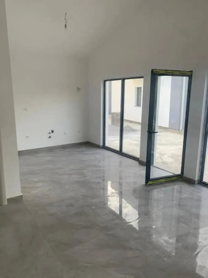 Prodaja, kuća, 130m², Šušanj, Bar