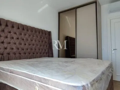 Izdavanje, dvosoban stan, 70m², Kalimanj, Tivat - image 7