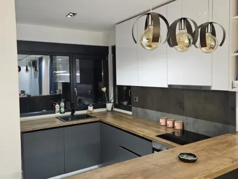 Rent, house, 200m², Ledine, Beograd - image 12