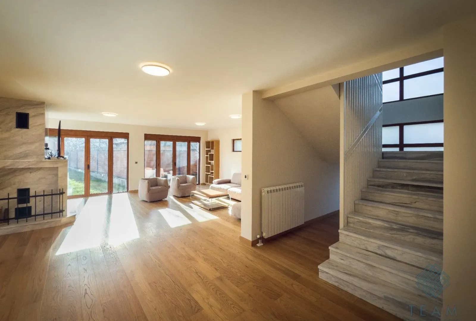 Prodaja, kuća, 330m², Centar, Kolašin