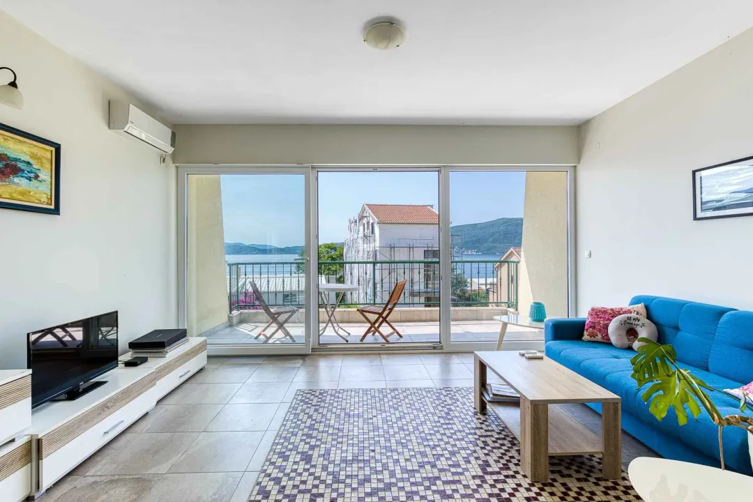 Sale, one bedroom apartment, 73m², Bijela, Herceg Novi