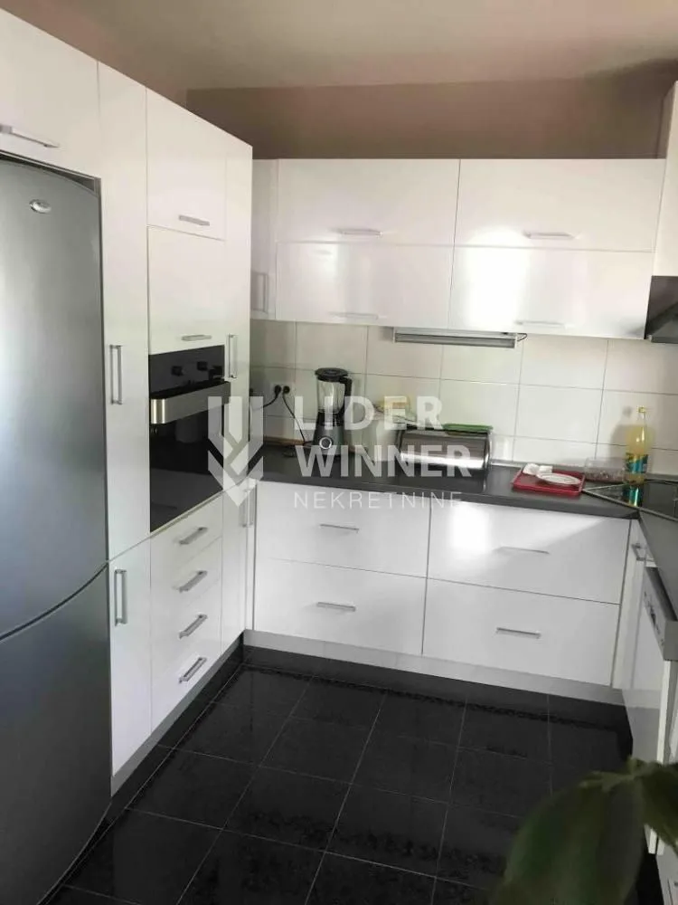 Sale, four bedroom apartment, 118m², Vračar Hram, Vračar Sve Podlokacije