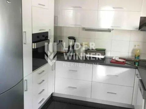 Prodaja, četvorosoban stan, 118m², Vračar Hram, Vračar Sve Podlokacije - image 7