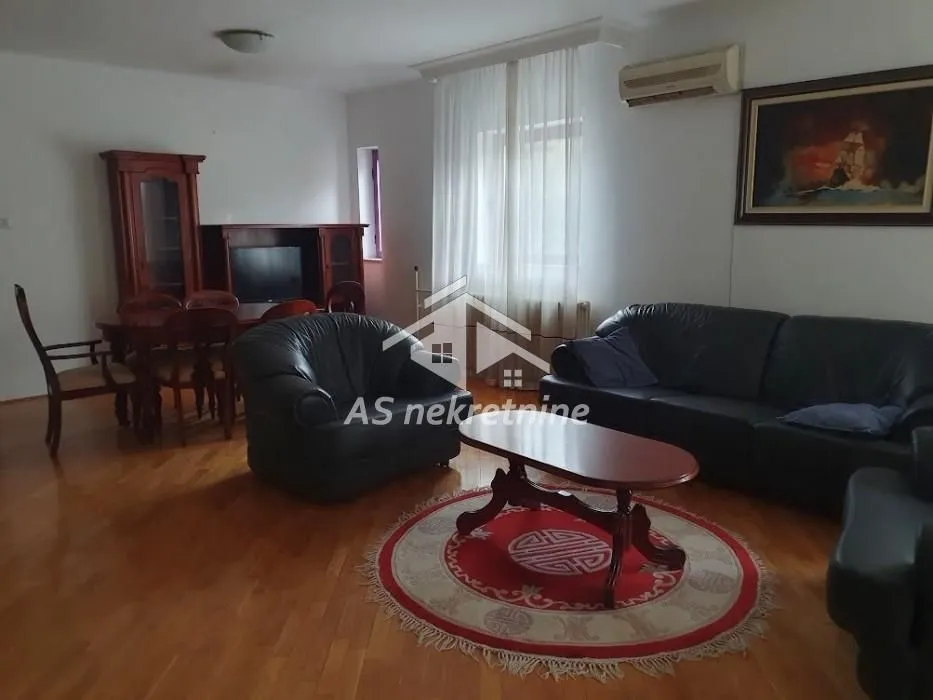 Izdavanje, četvorosoban stan, 125m², Banovo Brdo, Beograd