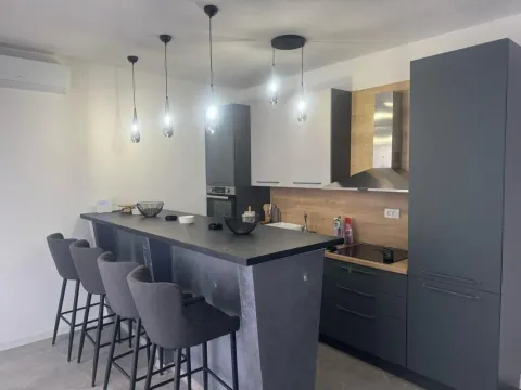 Rent, house, 100m², Krimovica, Kotor - image 3