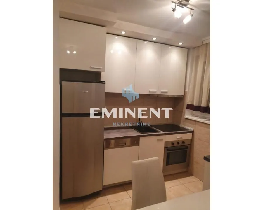 Rent, two bedroom apartment, 40m², Crveni Krst, Beograd