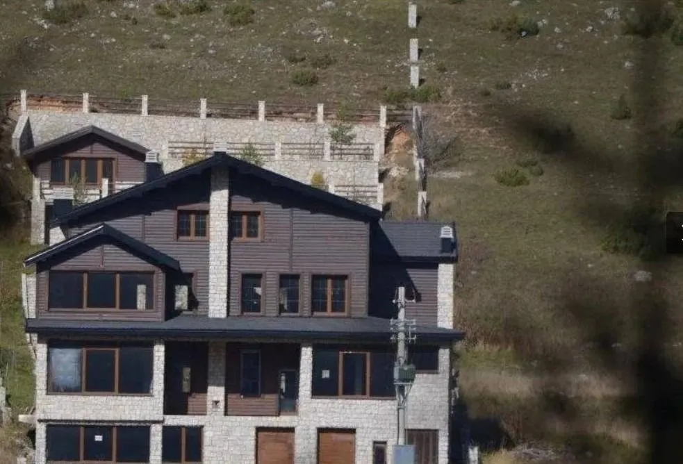 Prodaja, kuća, 800m², Žabljak II, Žabljak