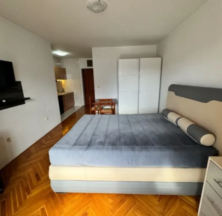 Stan-na-dan, garsonjera, 35m², Bar, Crna Gora