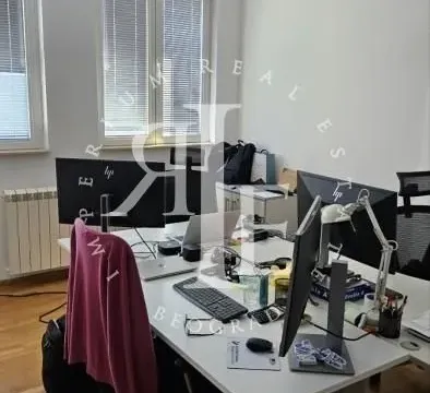 Izdavanje, poslovni prostor, 130m², Stari Grad, Beograd - image 11