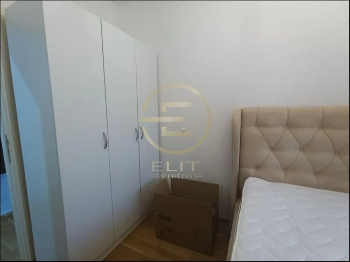Izdavanje, stan, 42m², Socijalno, Novi Sad Sve Podlokacije