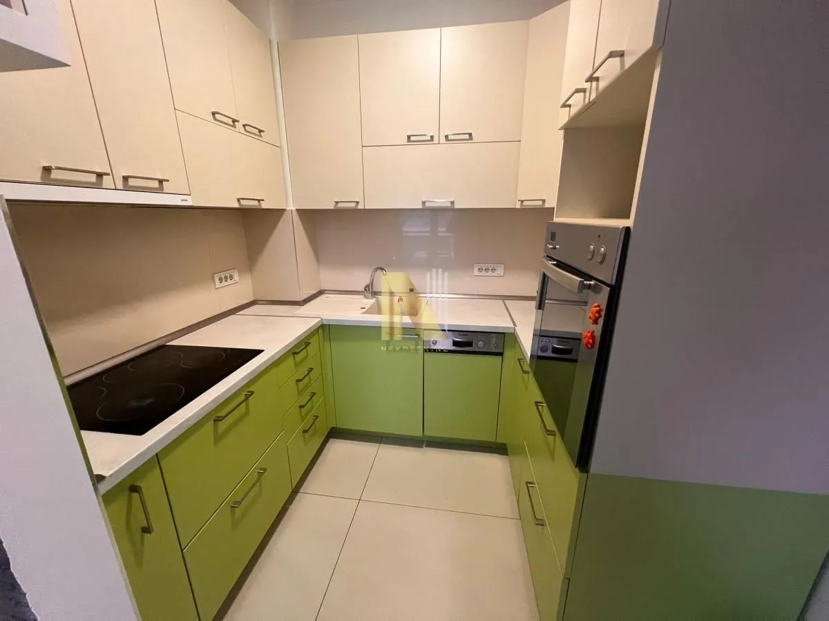 Prodaja, stan, 119m², Sajmište, Novi Sad