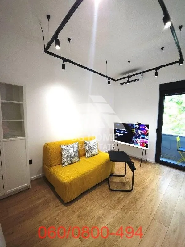 Izdavanje, jednosoban stan, 33m², Stari Grad, Beograd