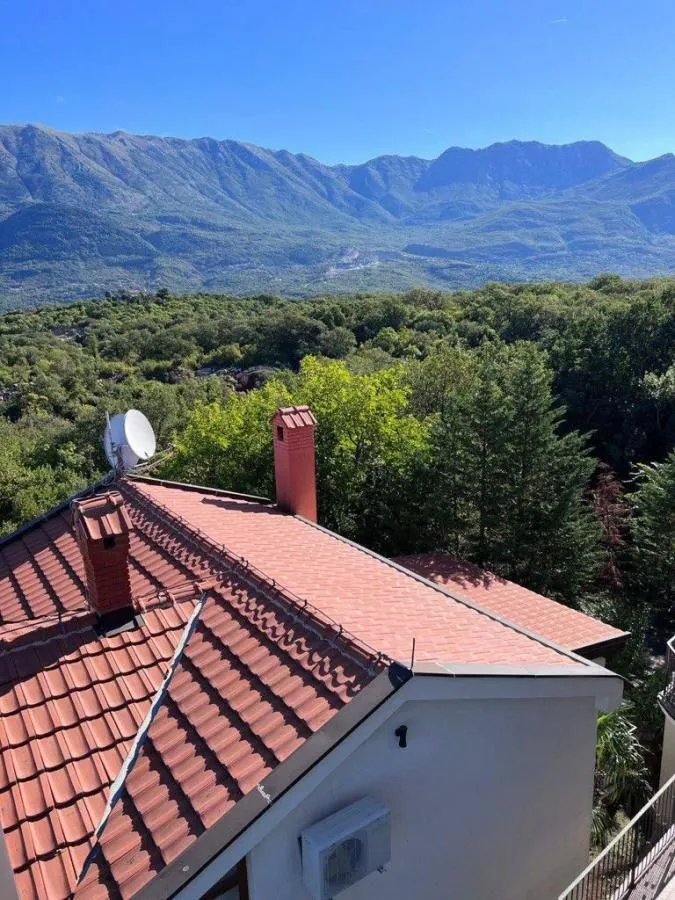Prodaja, dvosoban stan, 75m², Bigova, Kotor