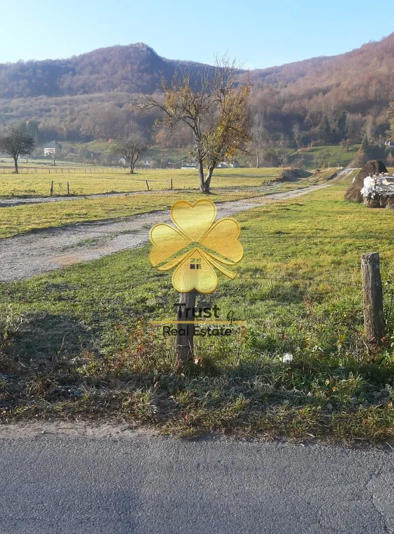 Prodaja, plac, 700m², Drijenak, Kolašin