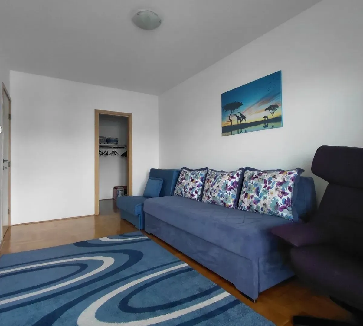 Izdavanje, trosoban stan, 95m², Preko Morače, Podgorica