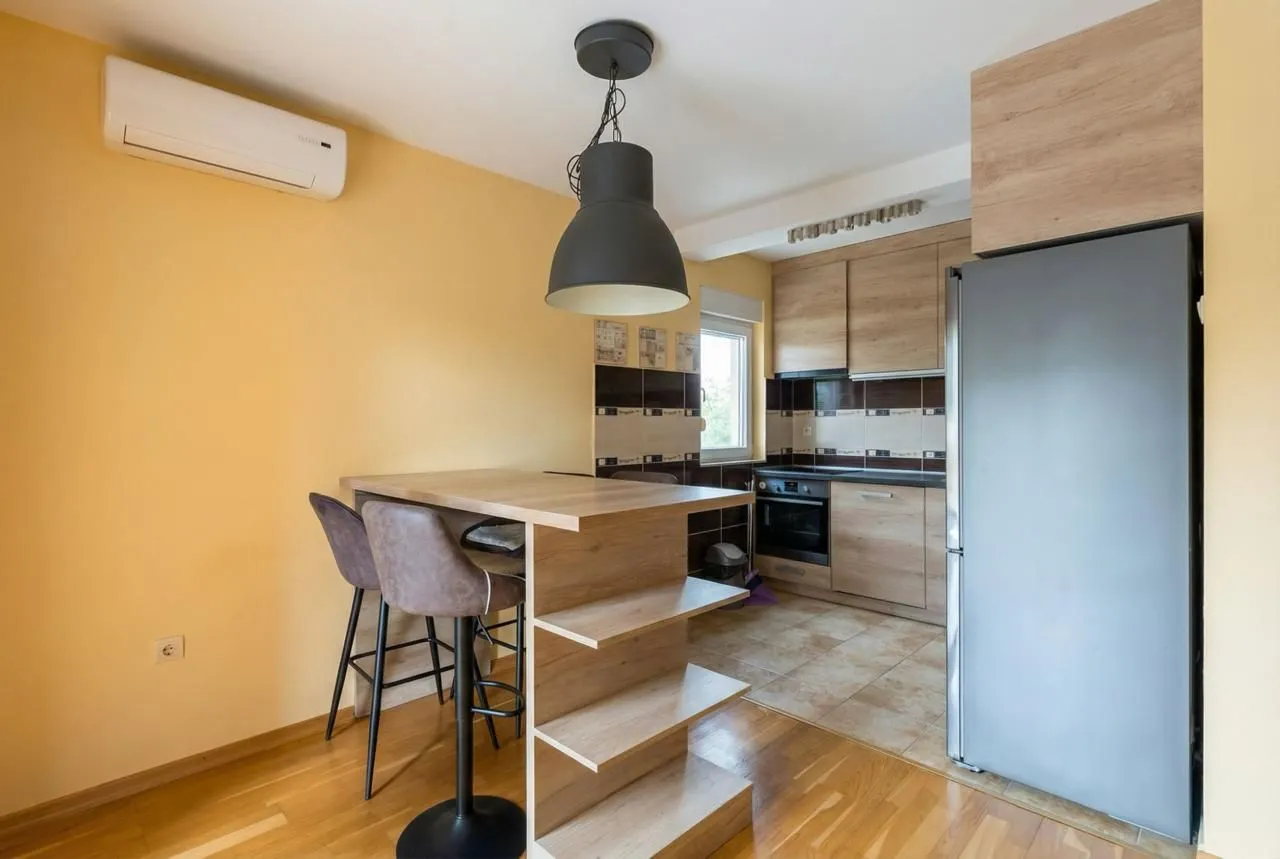 Rent, two bedroom apartment, 60m², Tivat, Crna Gora