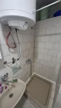 Izdavanje, garsonjera, 20m², Centar, Novi Sad - image 8