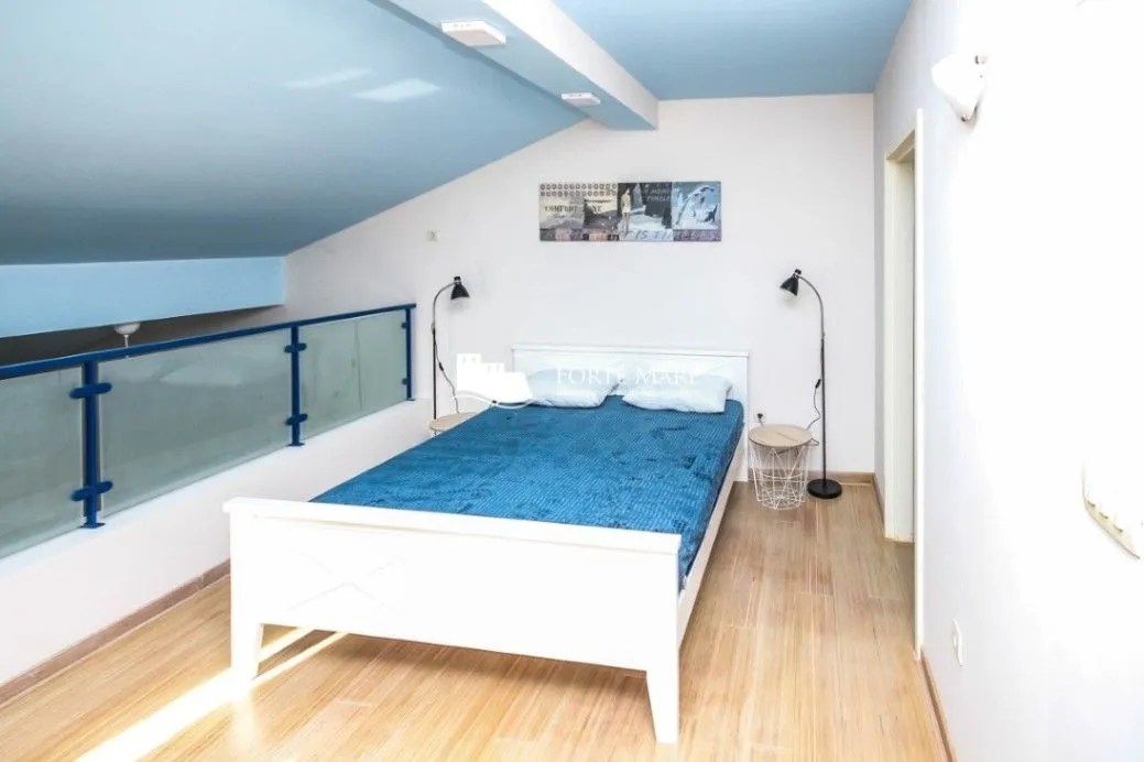 Prodaja, dvosoban stan, 107m², Herceg Novi, Crna Gora