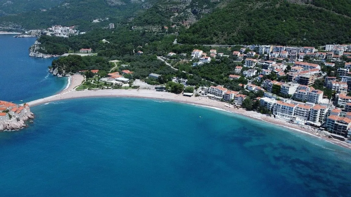 Sale, two bedroom apartment, 62m², Sveti Stefan, Budva