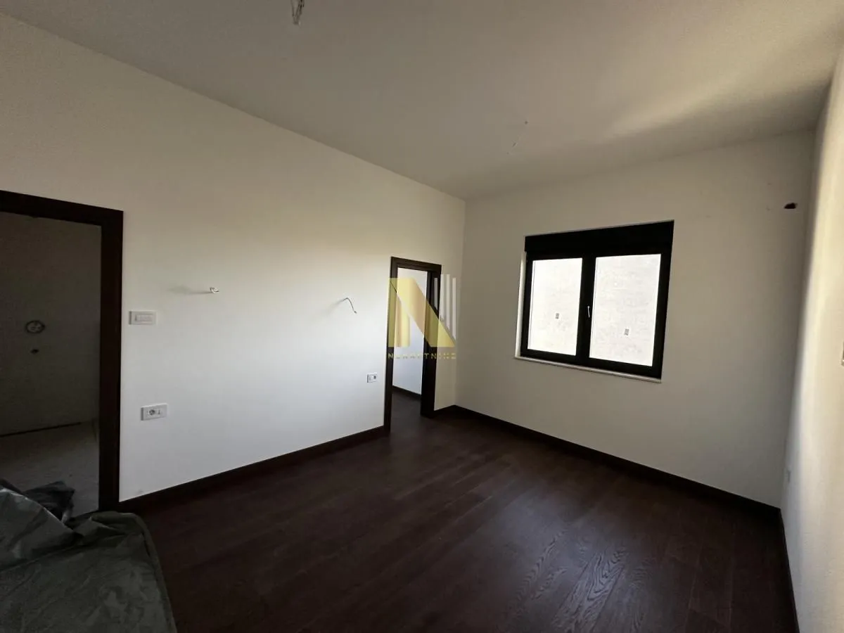 Prodaja, stan, 154m², Sremska Kamenica, Petrovaradin