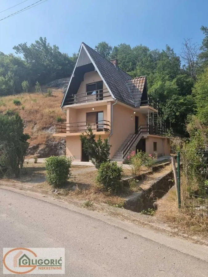 Prodaja, kuća, 140m², Prolom Banja, Kuršumlija