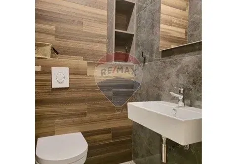 Izdavanje, garsonjera, 70m², Blok 9, Podgorica - image 11