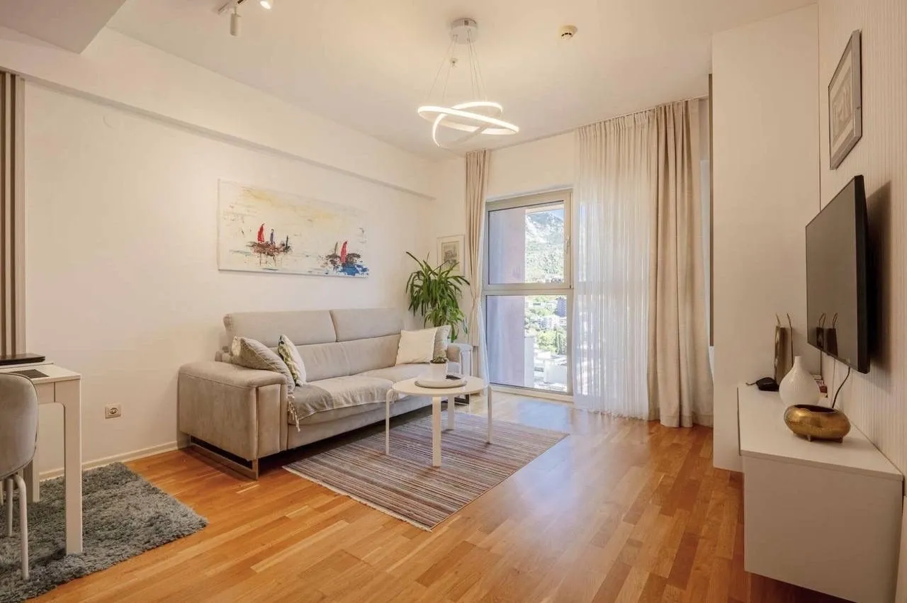 Prodaja, jednosoban stan, 50m², Zavala, Budva