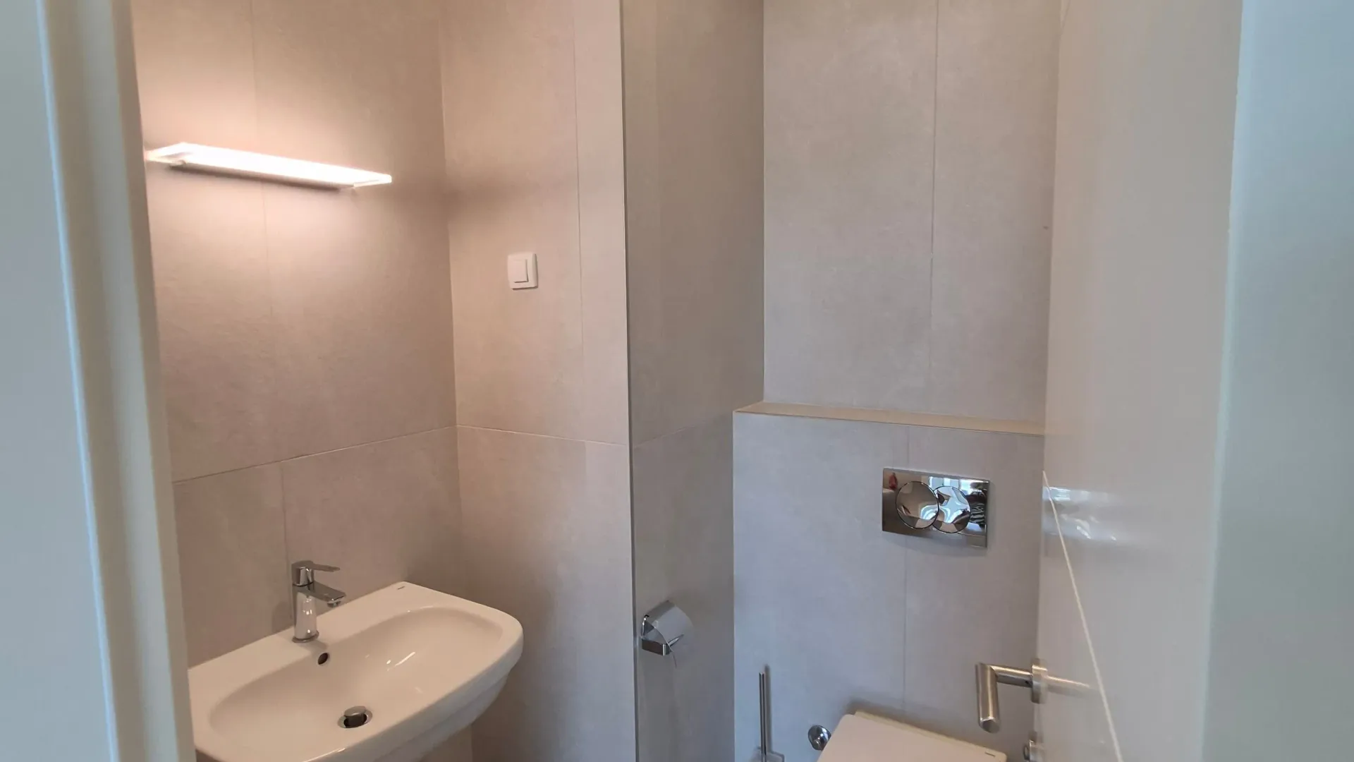 Sale, three bedroom apartment, 107m², Novi Beograd Blok 65, Novi Beograd Sve Podlokacije