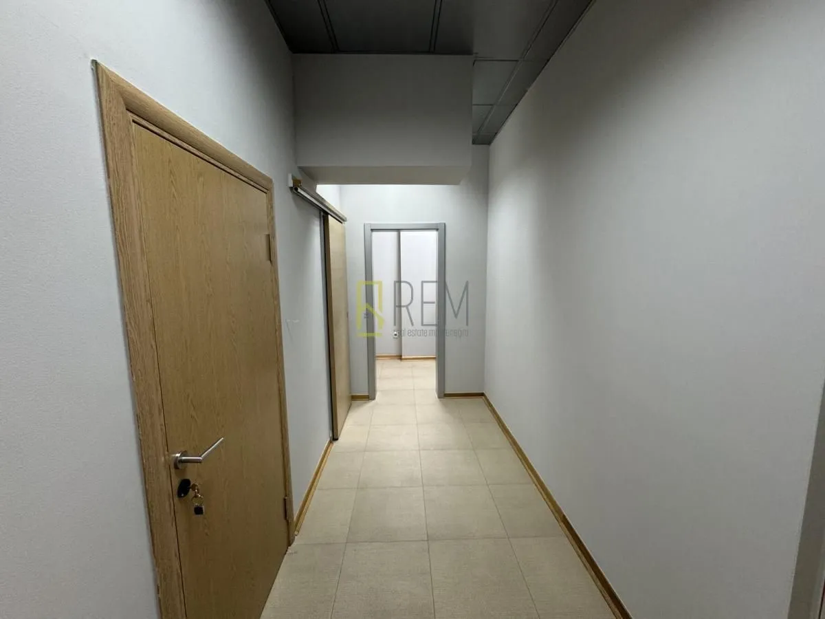 Rent, office space, 120m², Preko Morače, Podgorica