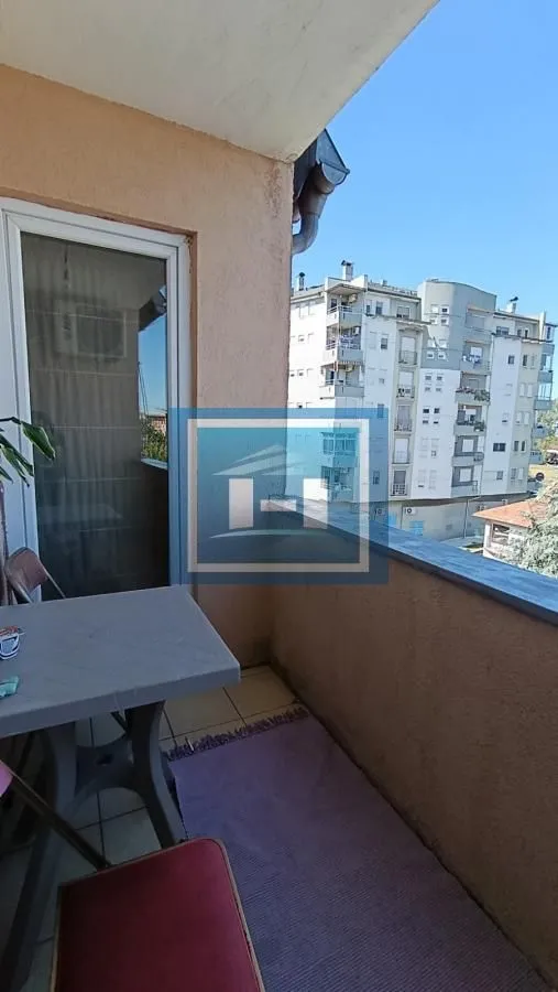 Prodaja, trosoban stan, 83m², Vašarište, Jagodina