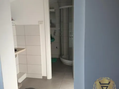 Izdavanje, četvorosoban stan, 85m², Farmaceutski Fakultet, Voždovac Sve Podlokacije - image 15