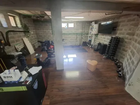 Prodaja, kuća, 500m², Sajlovo, Novi Sad Sve Podlokacije - image 18