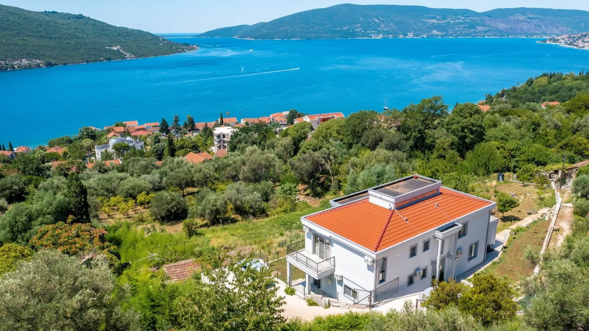 Sale, house, 296m², Kotor, Crna Gora