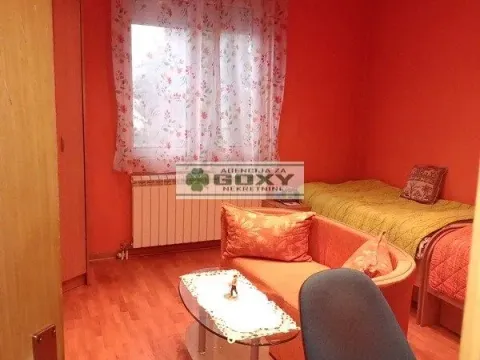 Prodaja, trosoban stan, 85m², Vračar Centar, Vračar Sve Podlokacije - image 2